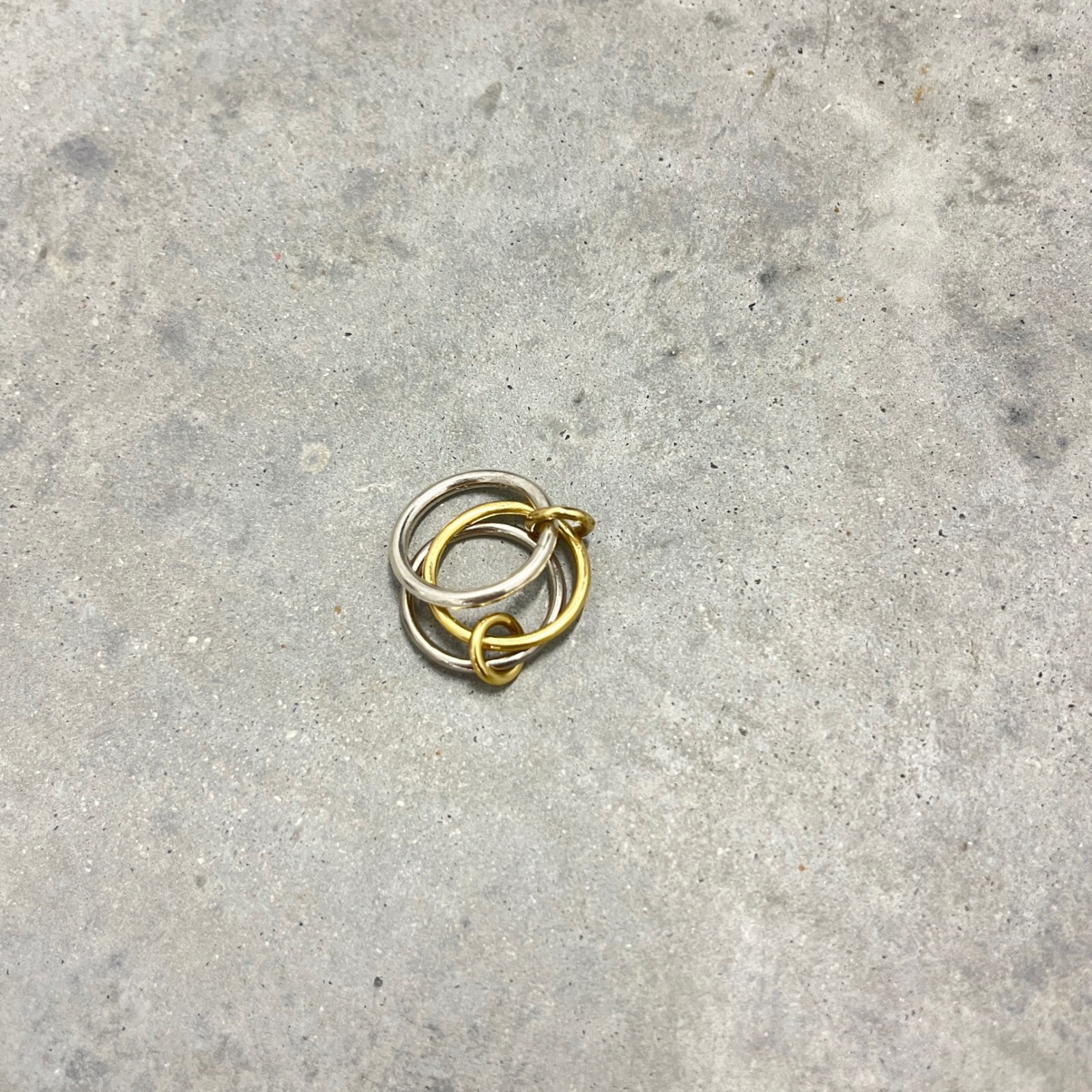 Spinelli Kilcollin Fauna Ring In 18k Black & Yellow Gold & Sterling Silver — image 2 of 8